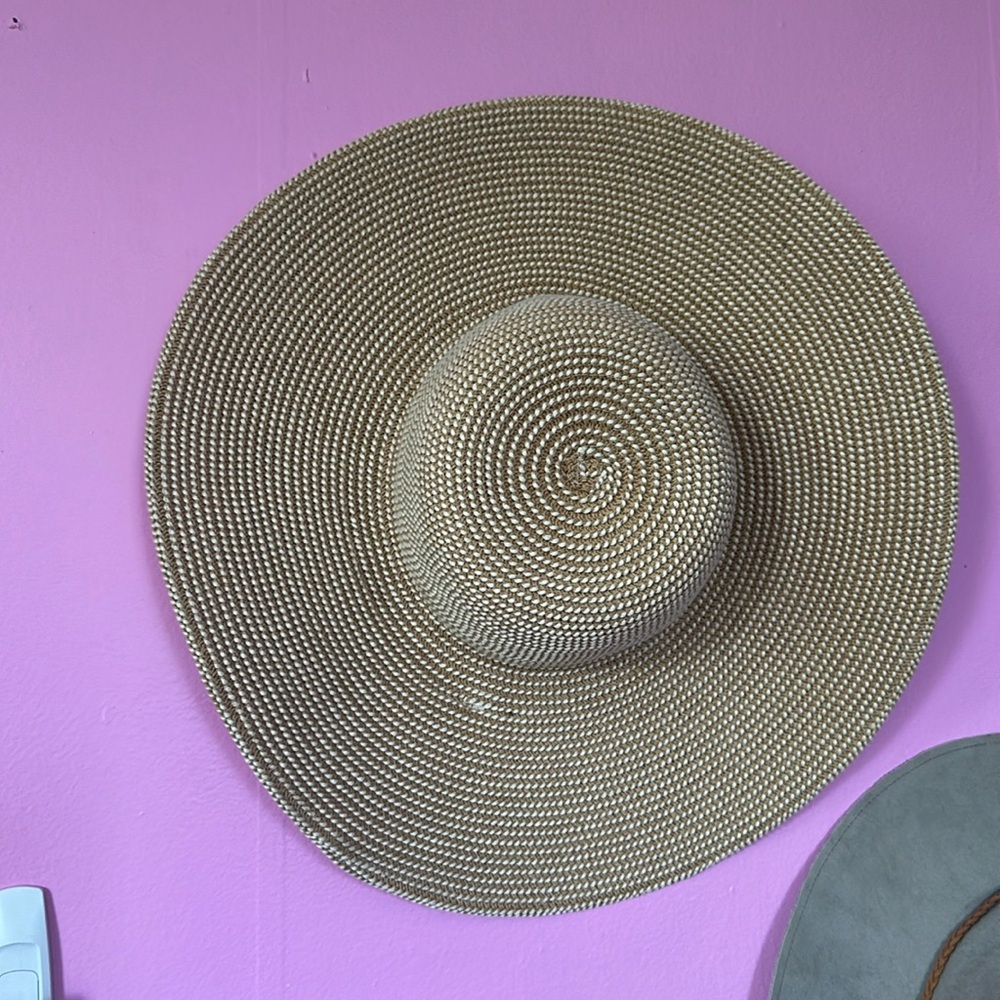 beach hat